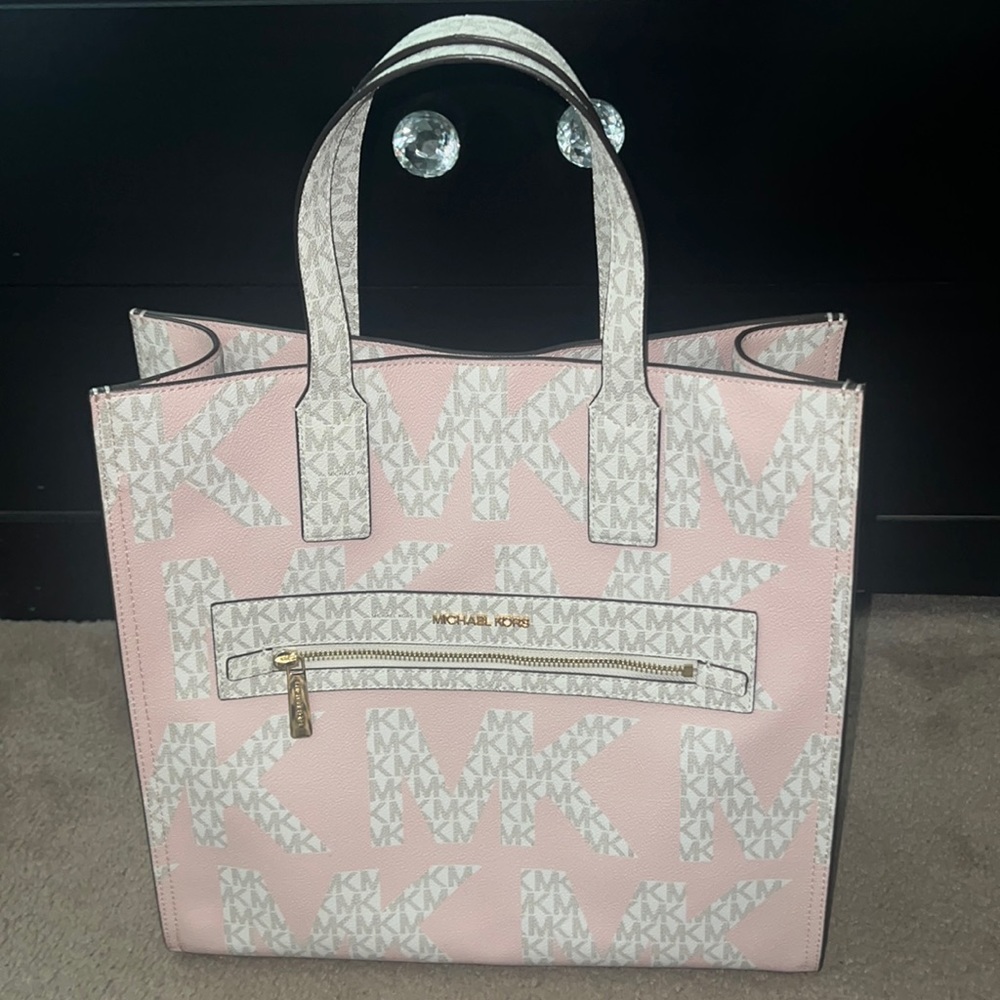 Michael Kors Tote